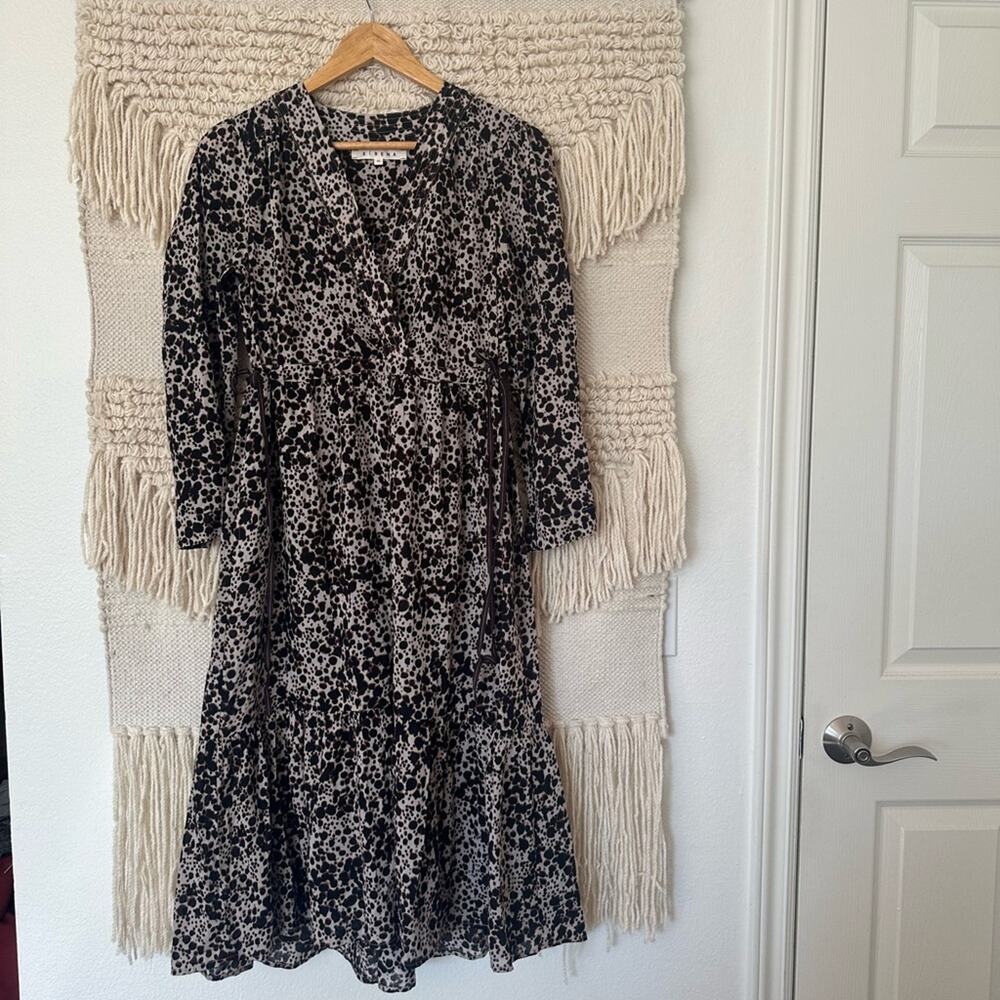 XiRENA Leighton Midi Dress